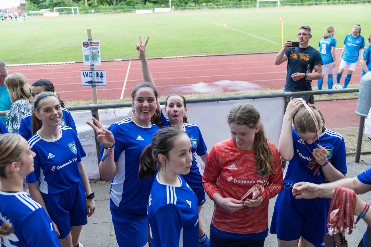 Bild 145 - Loewinnen-Cup